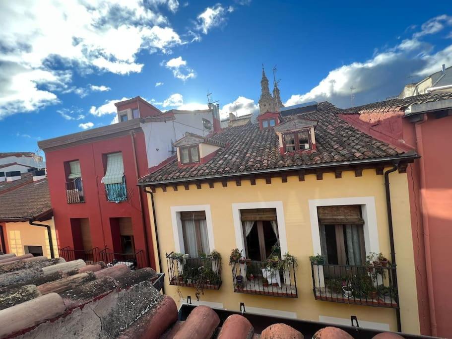 Old Town Loft - Cathedral Views. Apartment Logrono Exterior photo